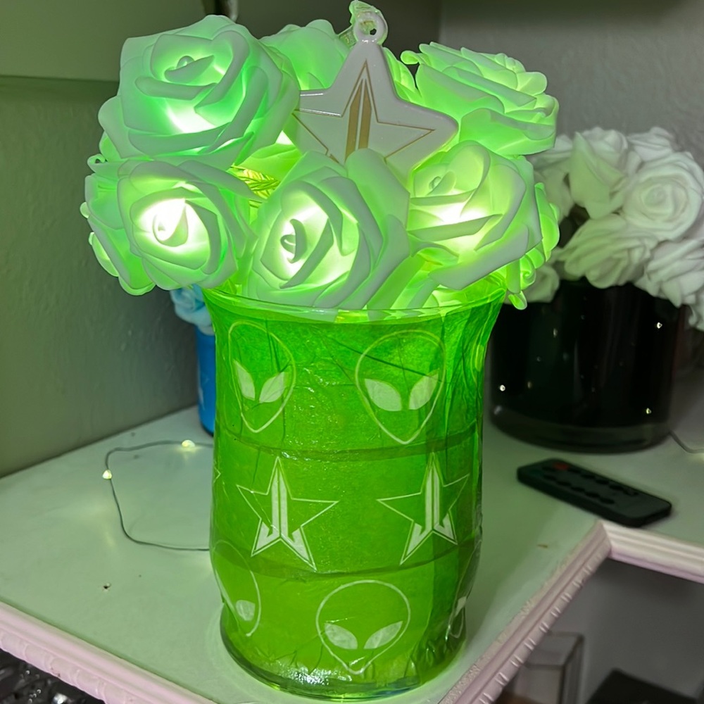 Light Up Rose Arrangement-JEFFREEStar Alien Inspired-real tissue paper-ornament